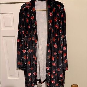Elegant Floral Velvet Robe